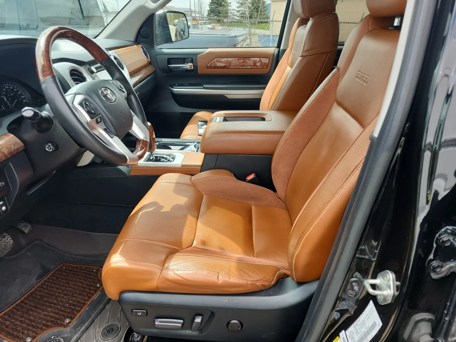 Front Interior Photo