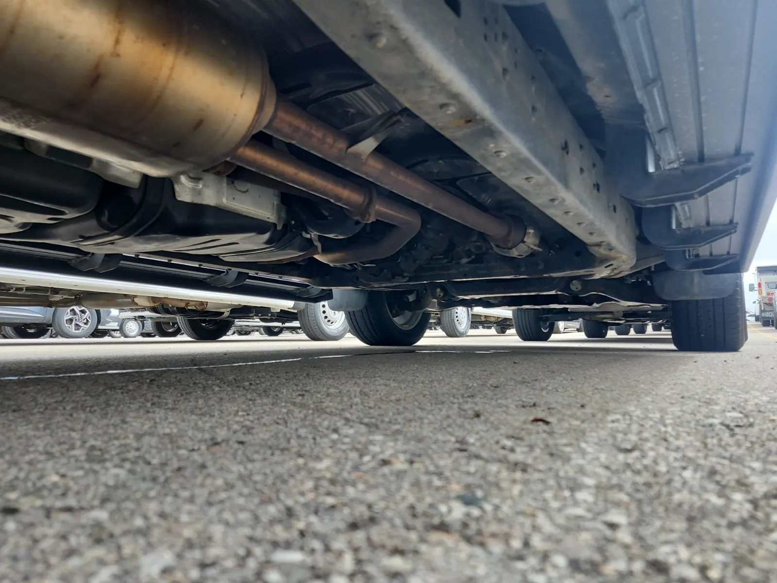 Undercarriage - Passenger Photo
