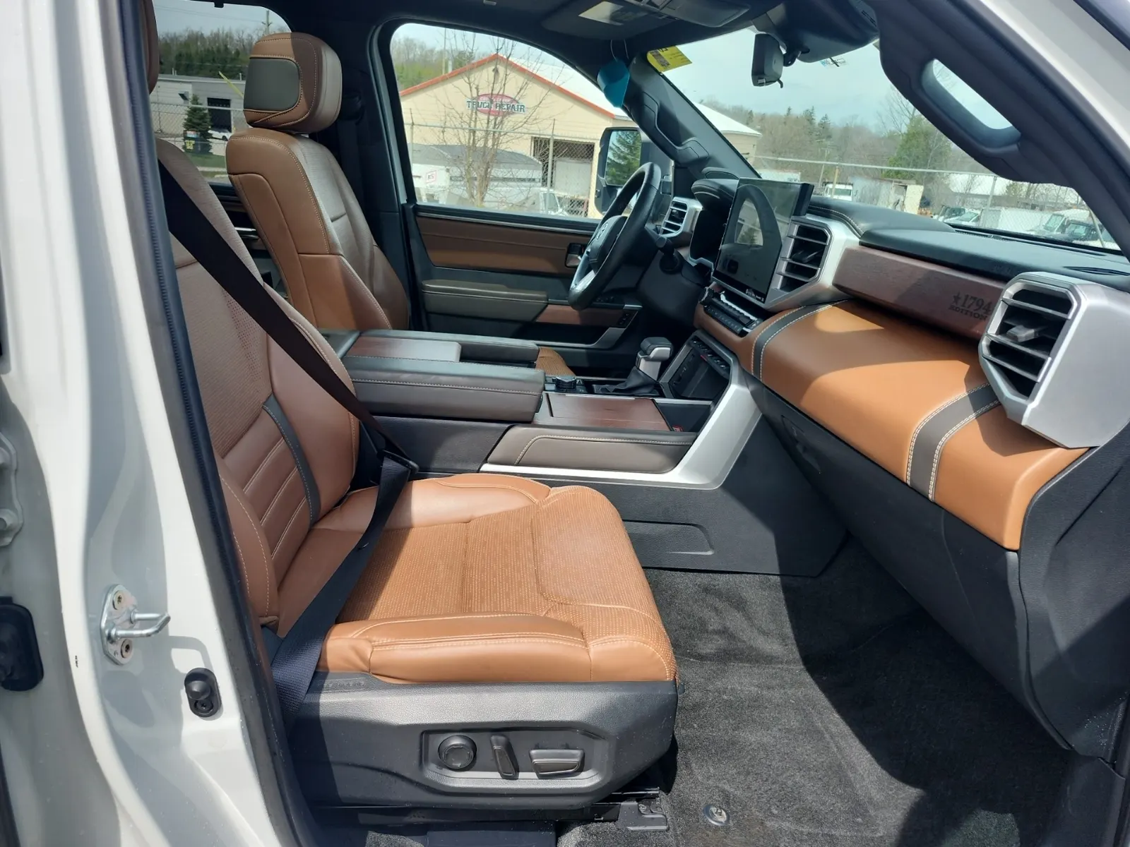 Right Side Interior Photo