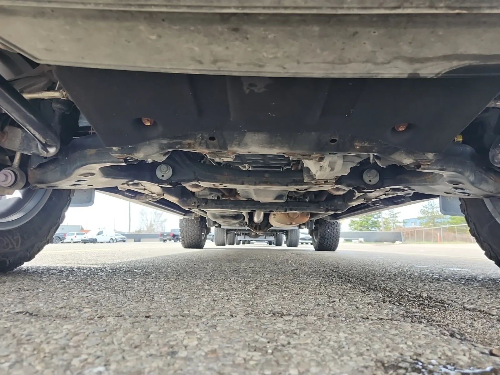 Undercarriage - Front Photo