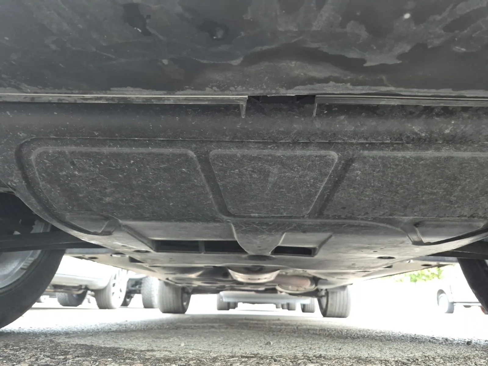 Undercarriage - Front Photo