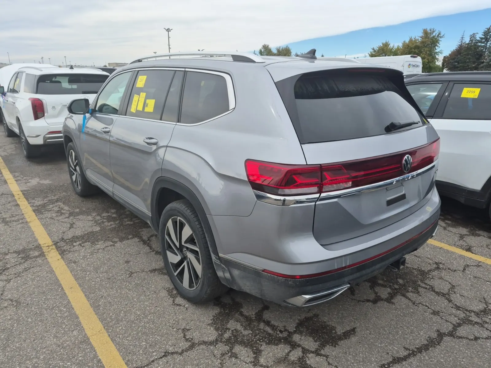 Driver Rear 3/4 Photo