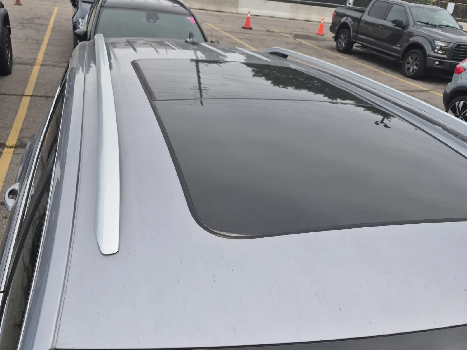 Exterior Roof Photo