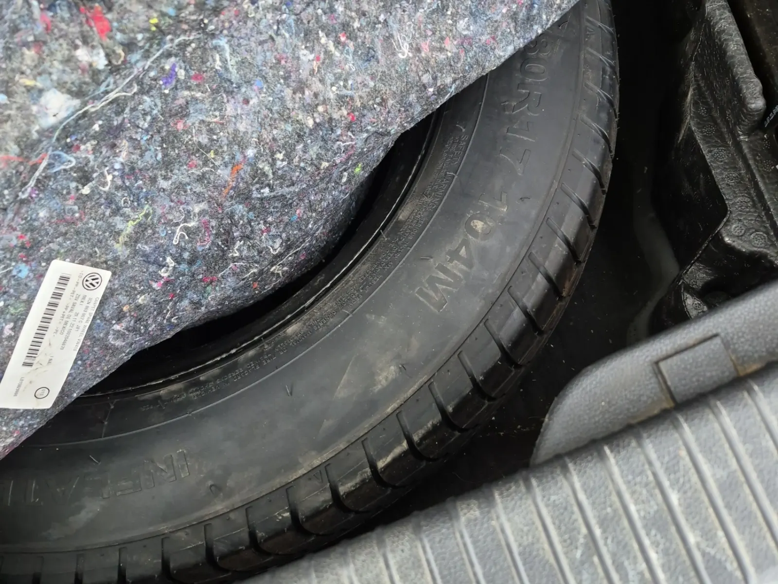 Spare Tire & Wheel Photo