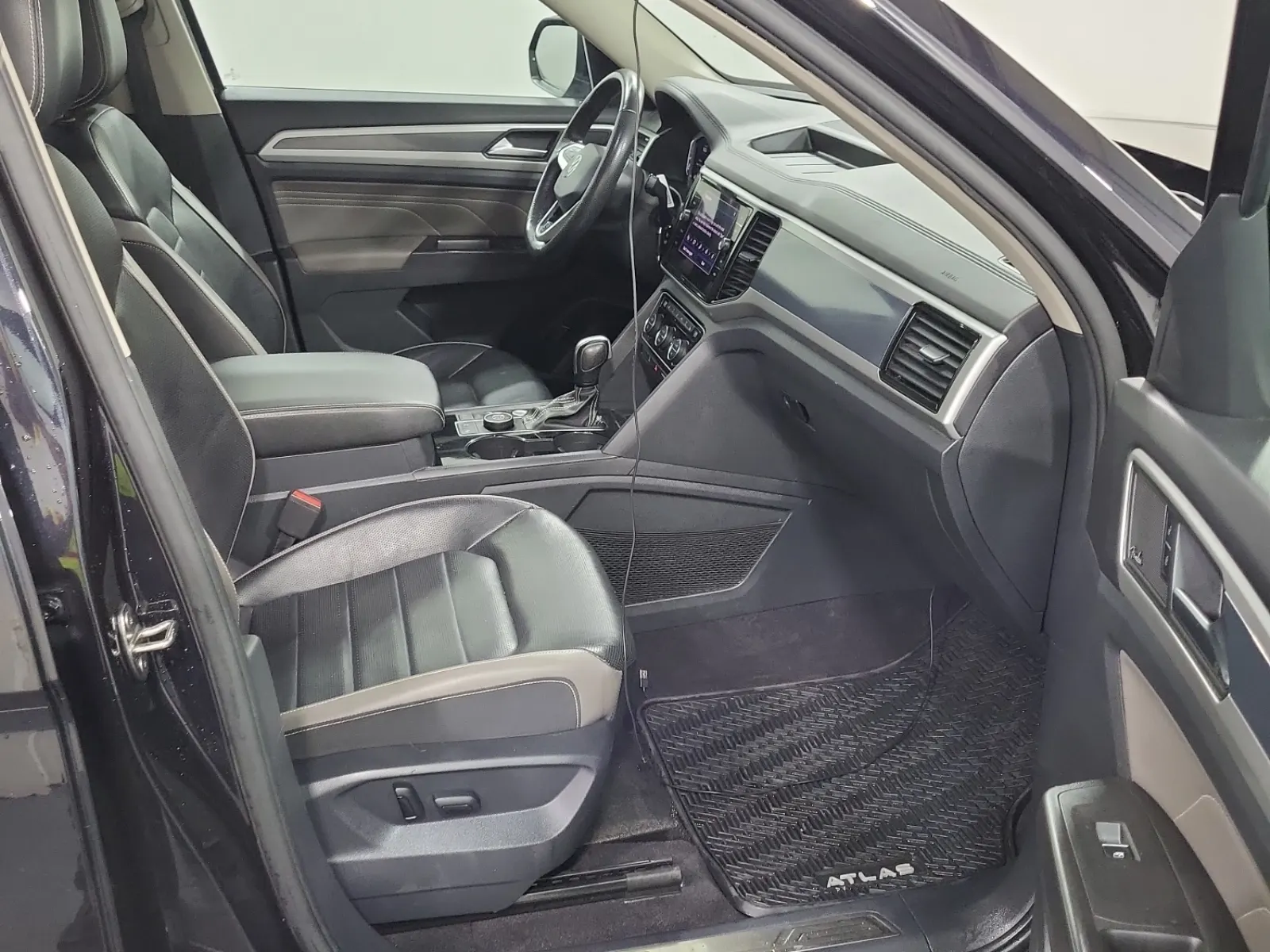 Right Side Interior Photo