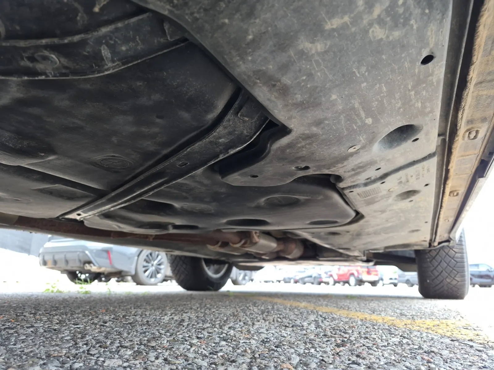 Undercarriage - Passenger Photo