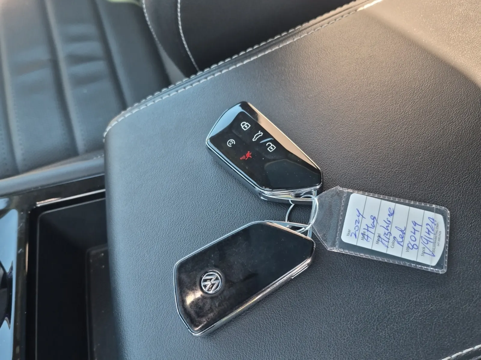 Keys/Fobs/Manual Photo