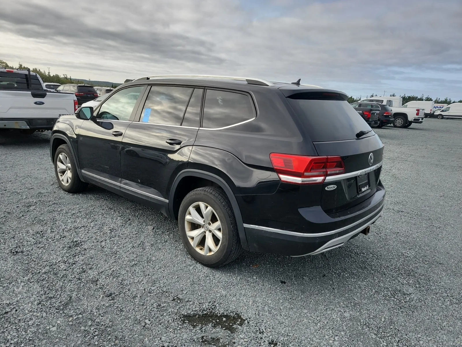 Driver Rear 3/4 Photo