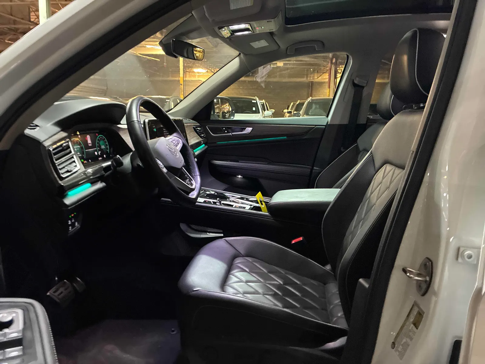 Interior driver side