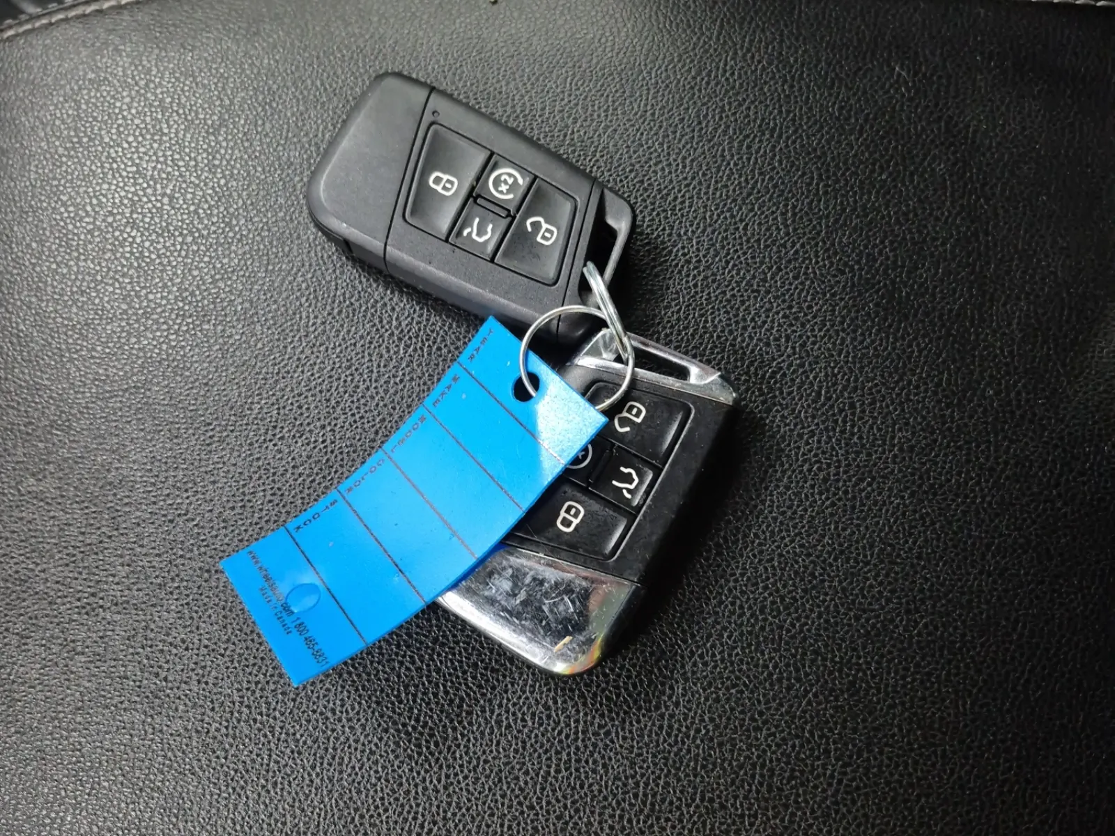 Keys/Fobs/Manual Photo