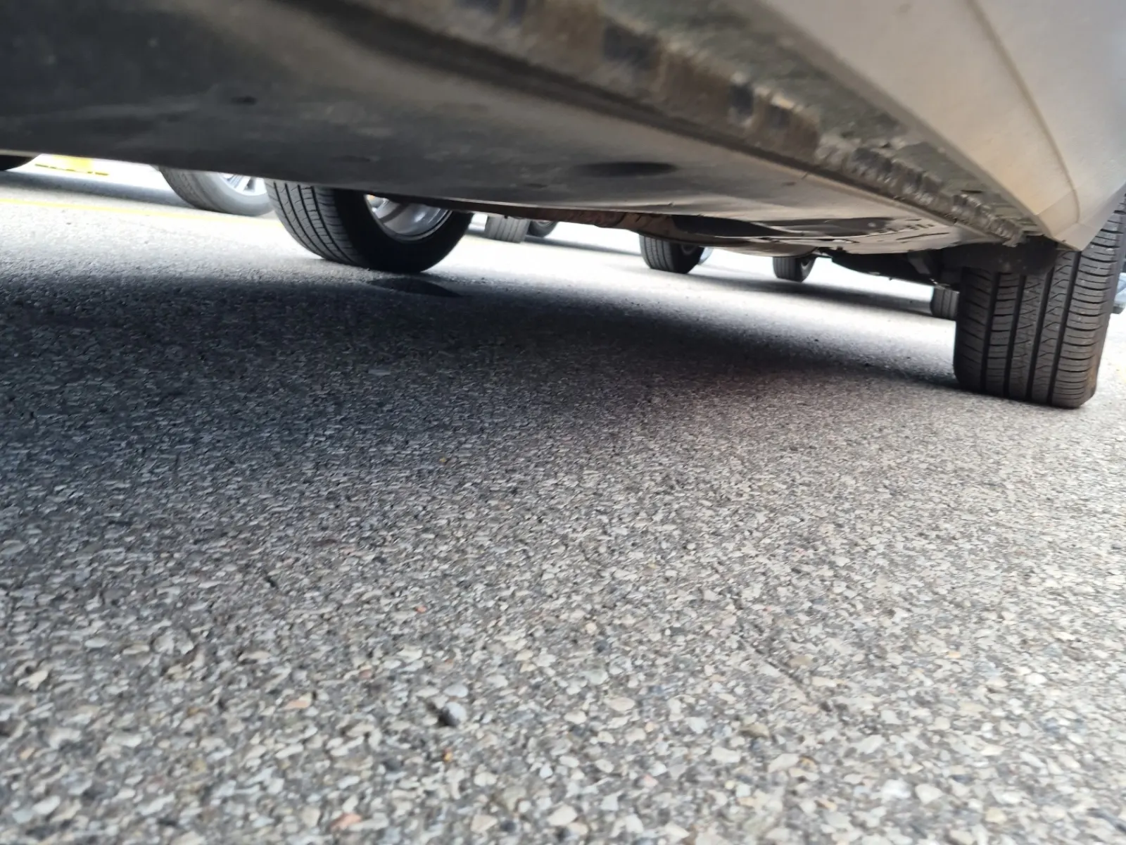 Undercarriage - Driver Photo