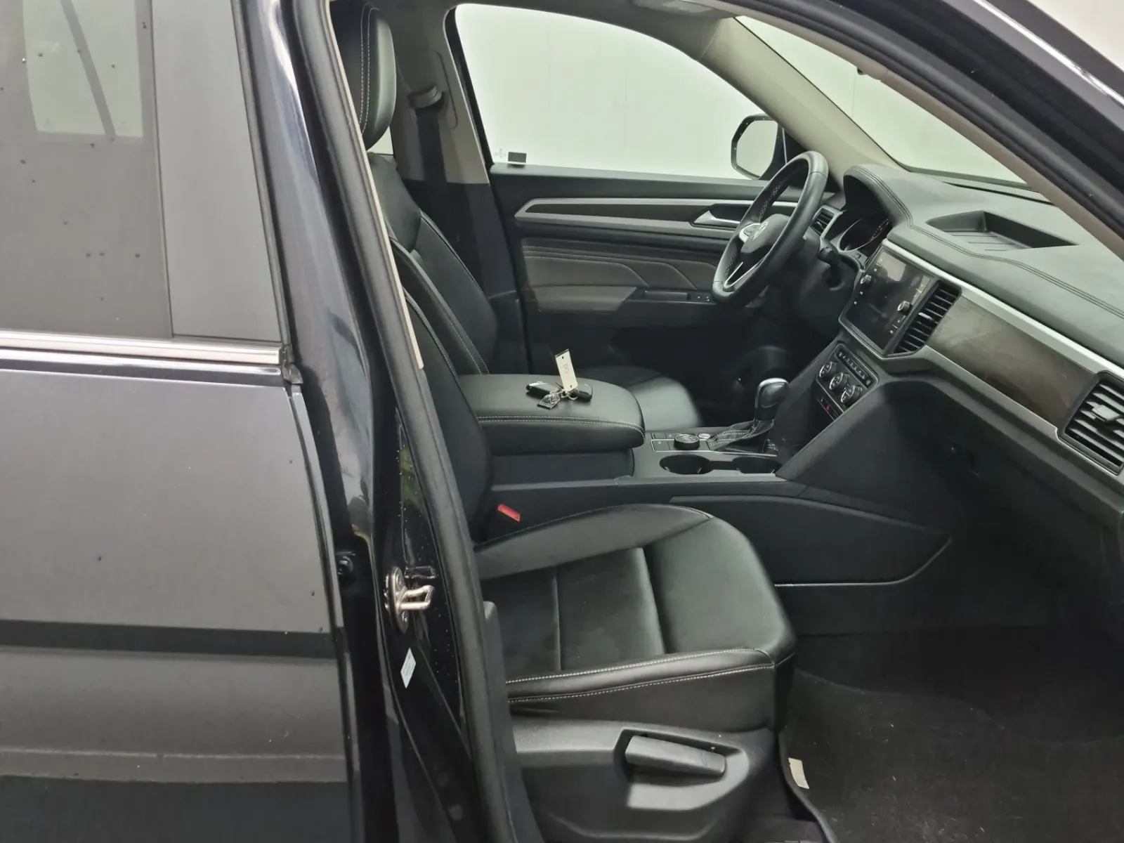 Right Side Interior Photo