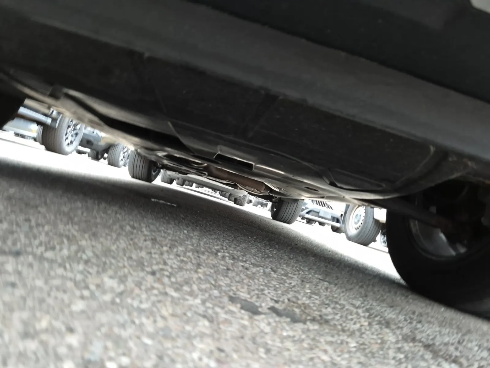 Undercarriage - Front Photo
