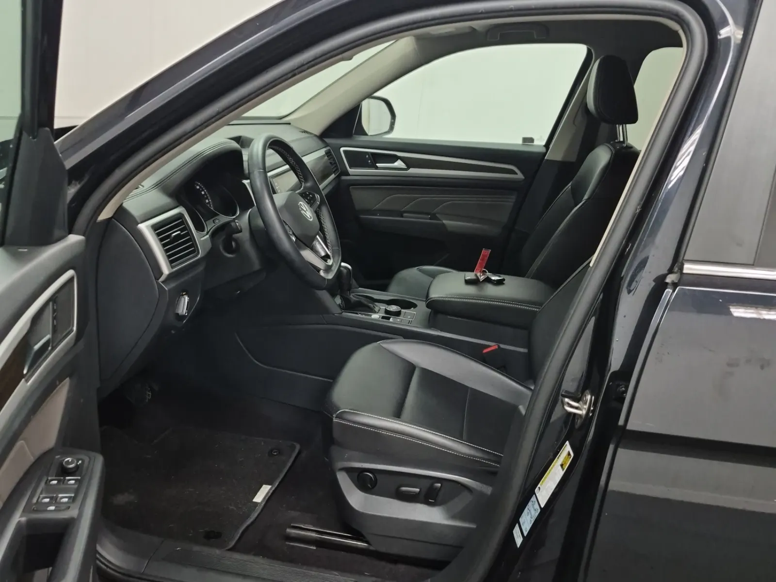 Front Interior Photo