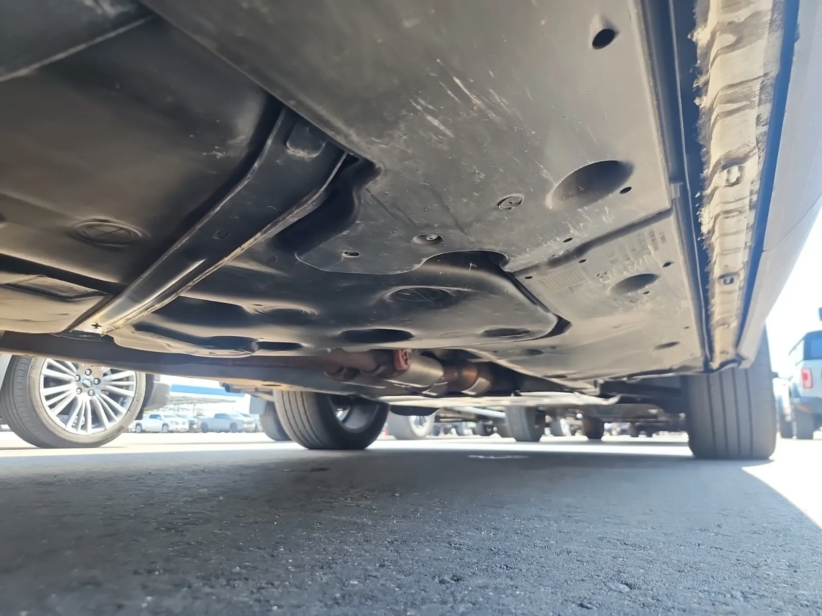 Undercarriage - Passenger Photo