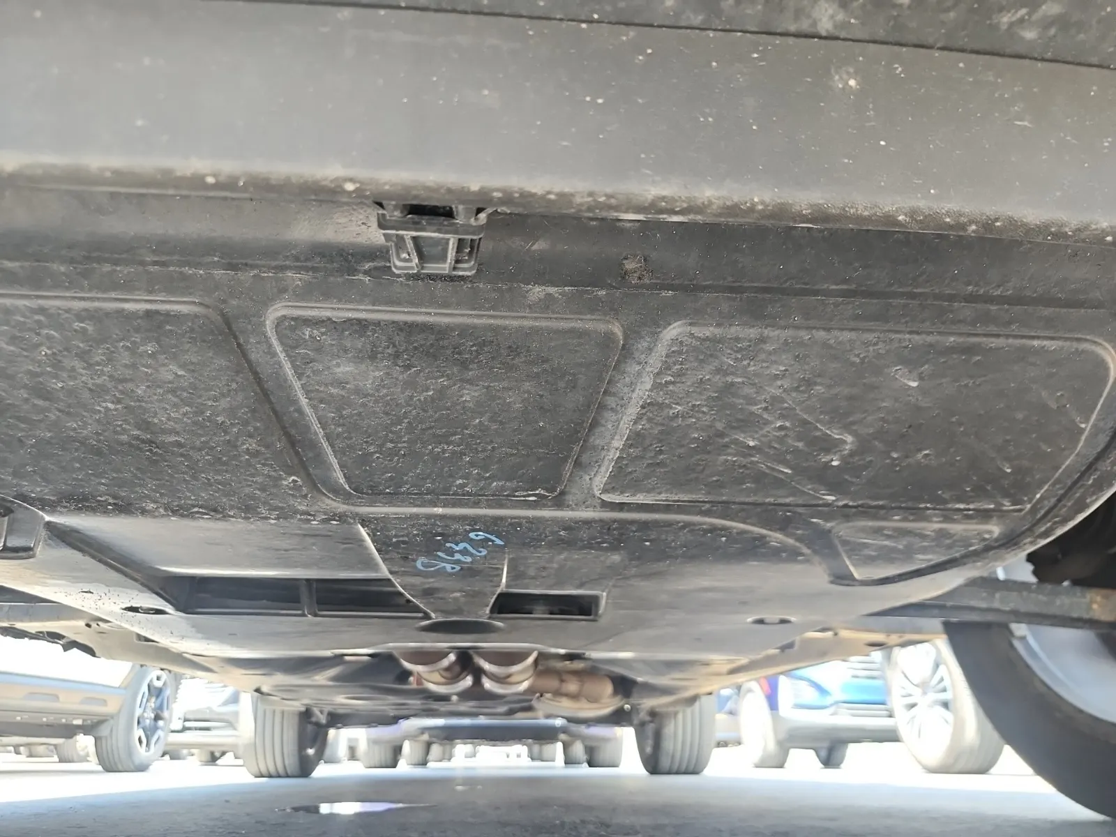 Undercarriage - Front Photo