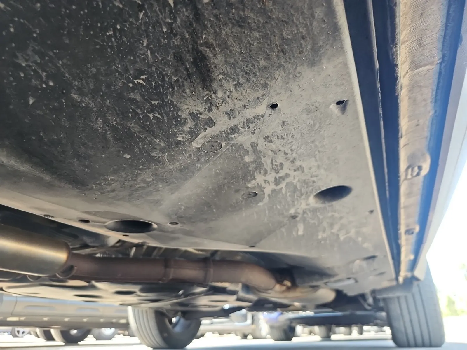 Undercarriage - Driver Photo