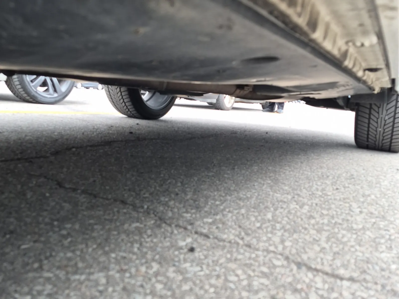 Undercarriage - Driver Photo