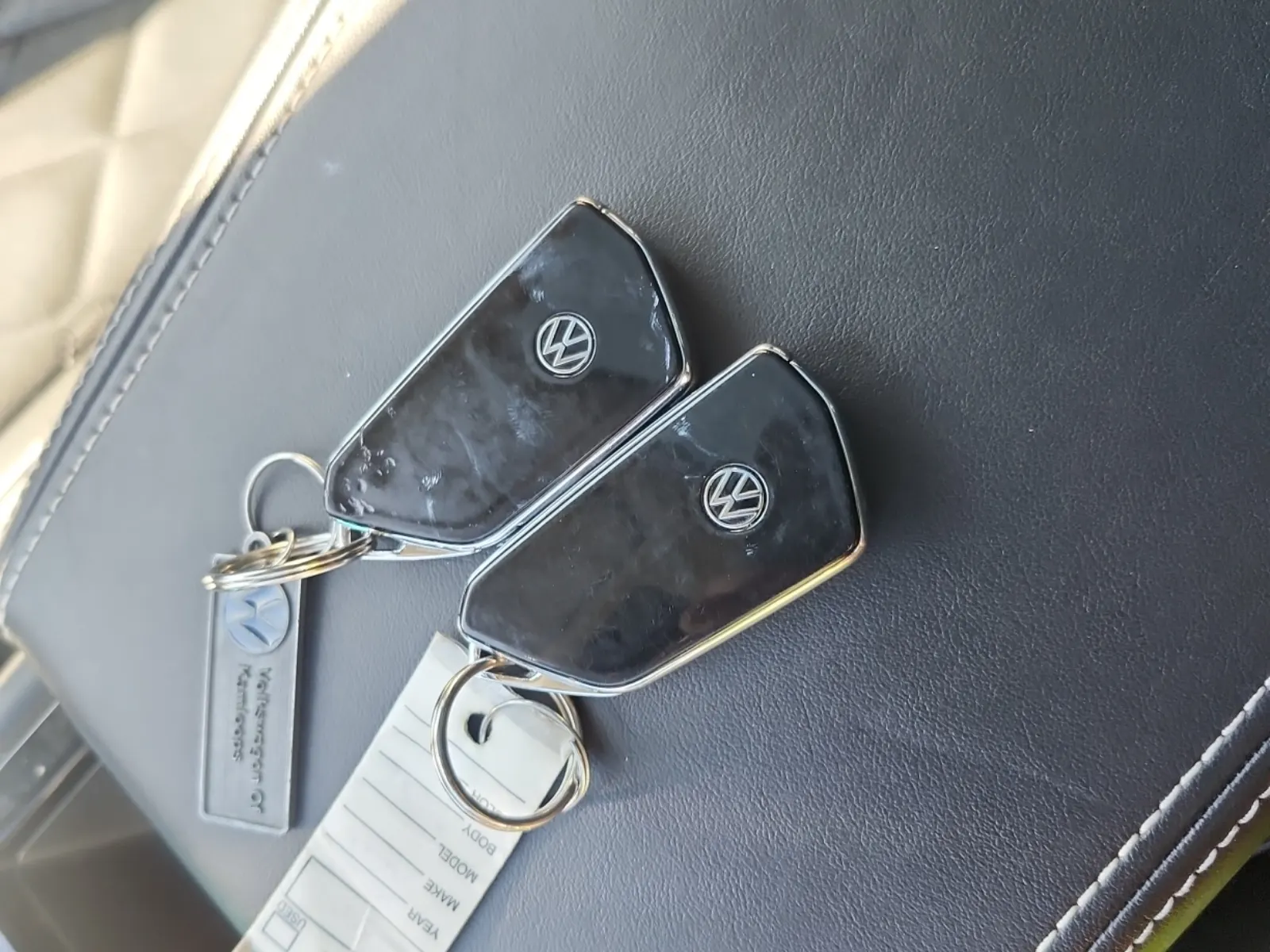 Keys/Fobs/Manual Photo