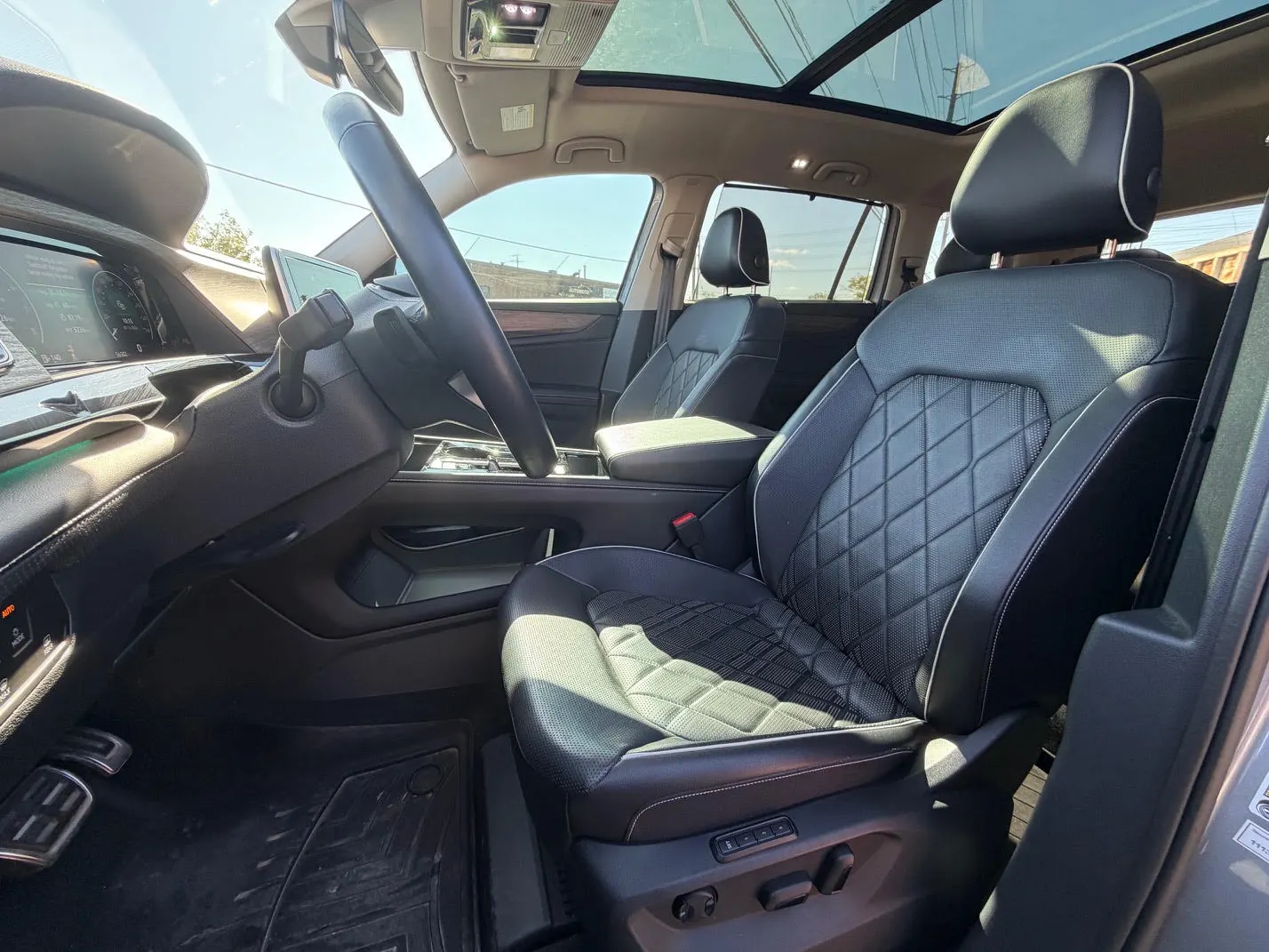 Interior driver side