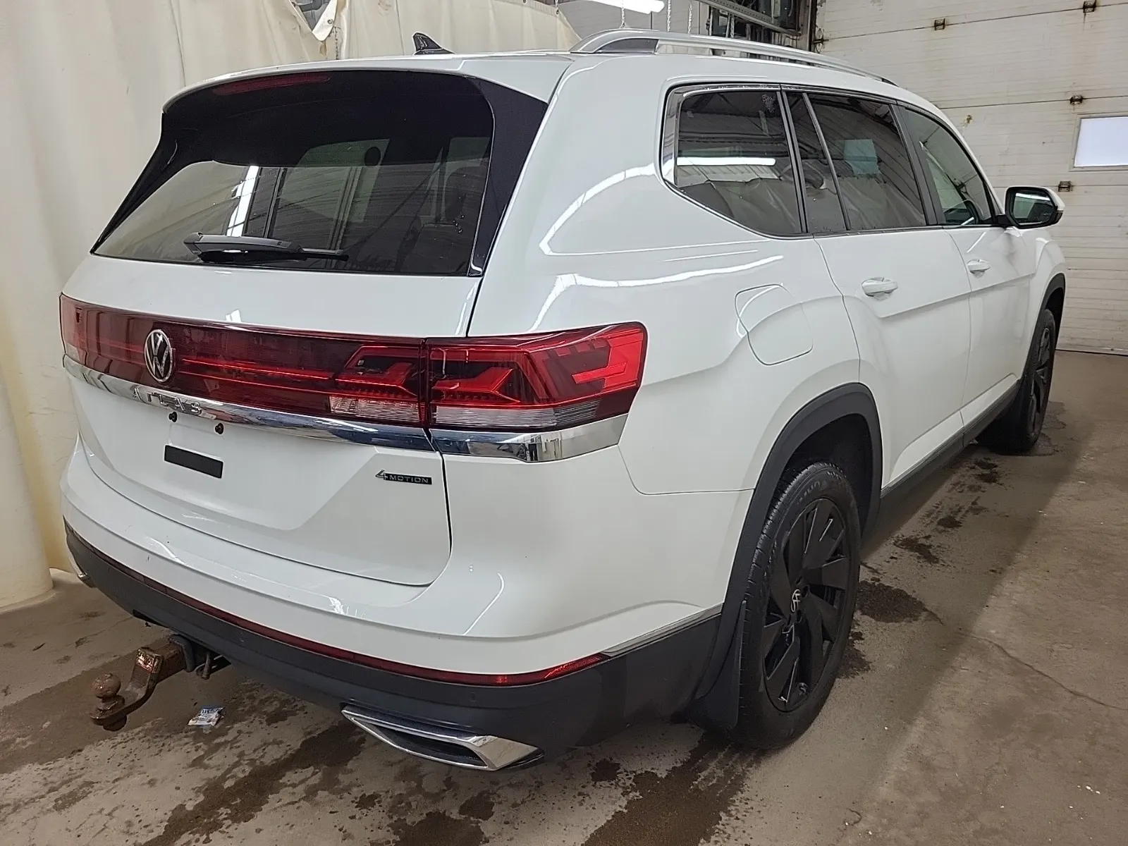 Passenger Rear 3/4 Photo