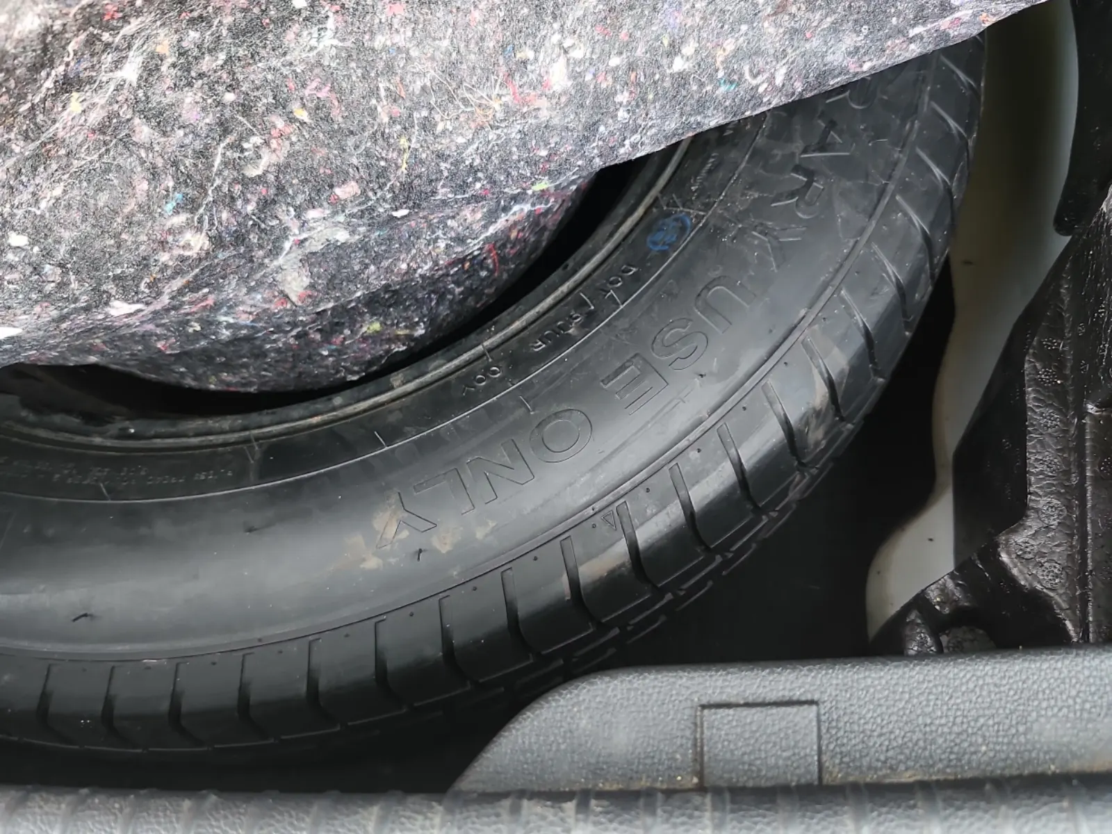 Spare Tire & Wheel Photo
