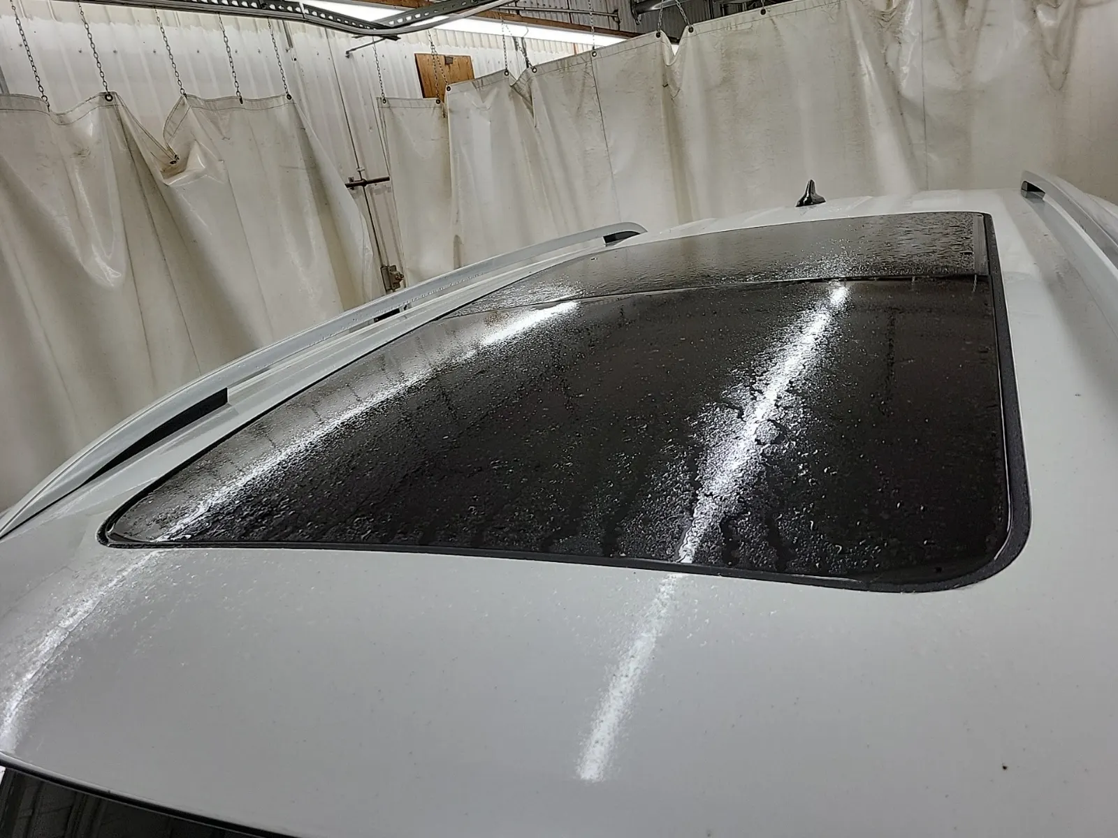 Exterior Roof Photo
