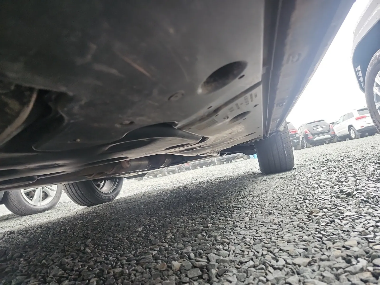 Undercarriage - Passenger Photo