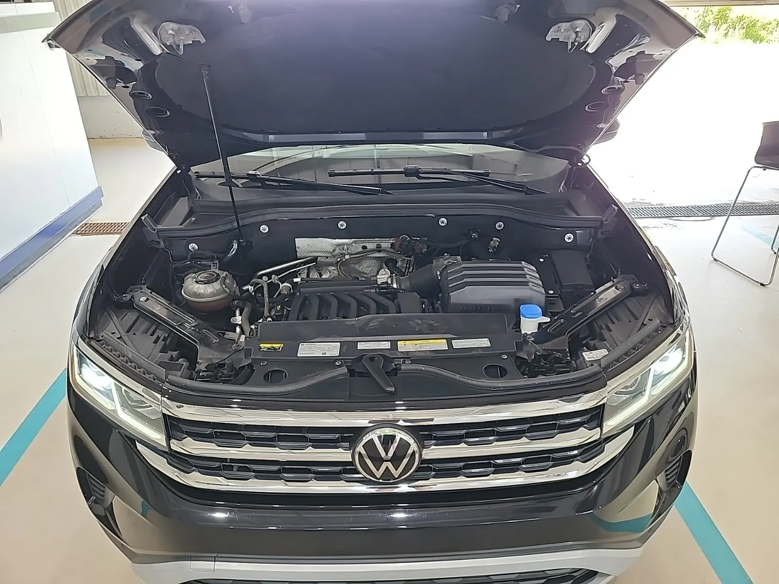 Engine Photo