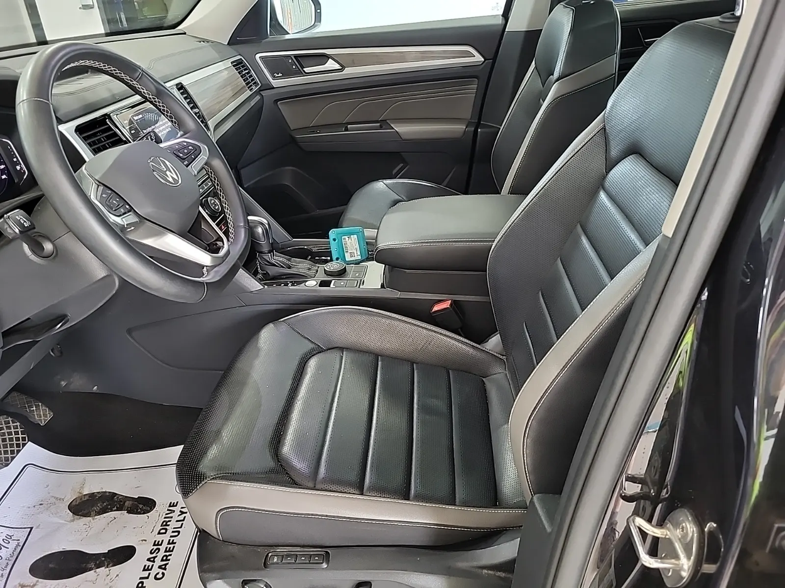Front Interior Photo