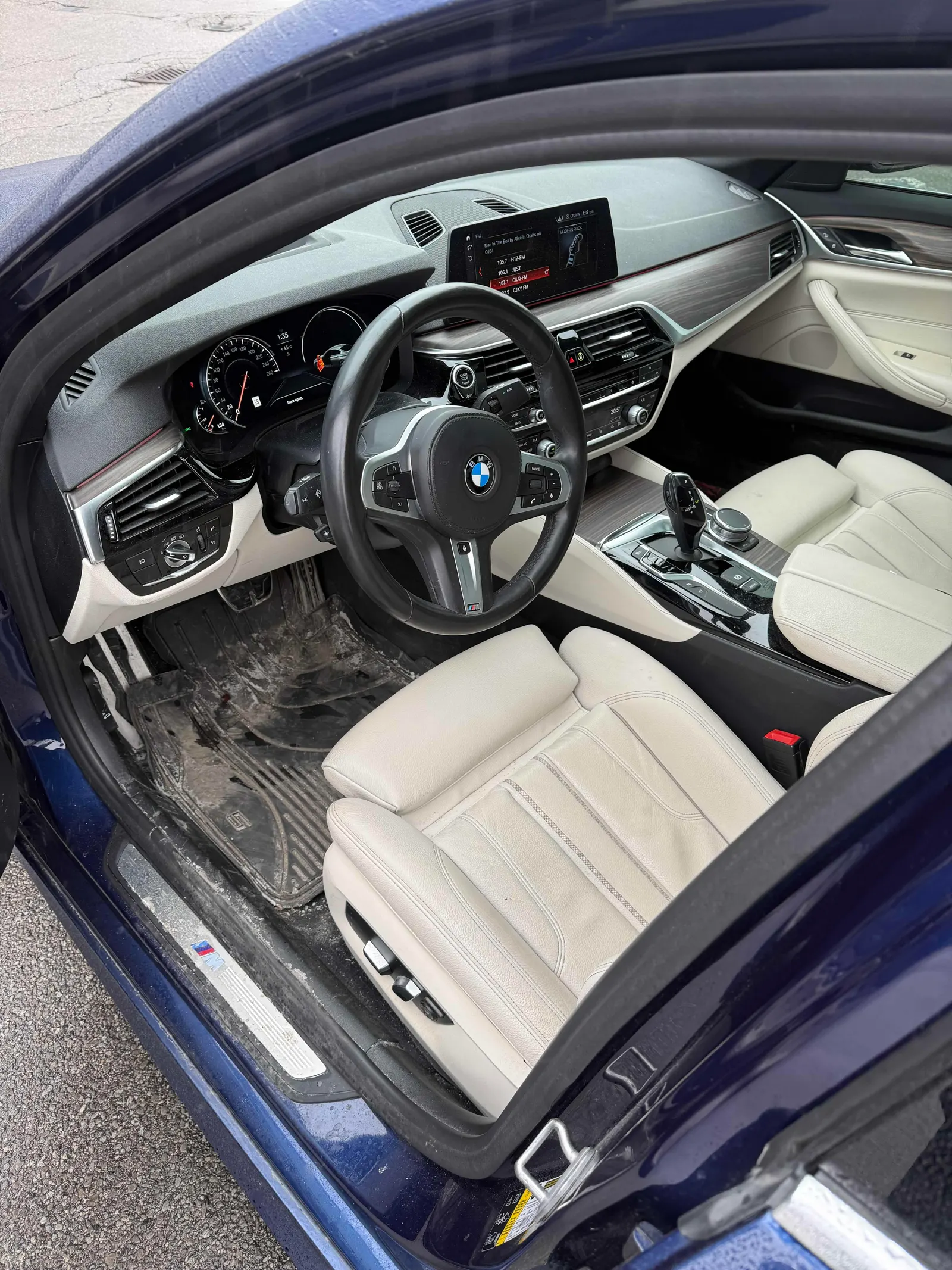 Interior driver side