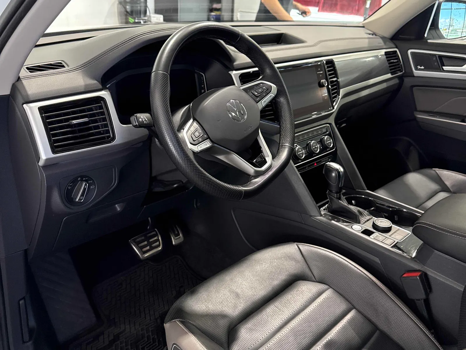 Interior driver side