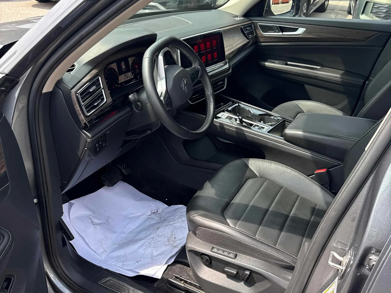 Interior driver side