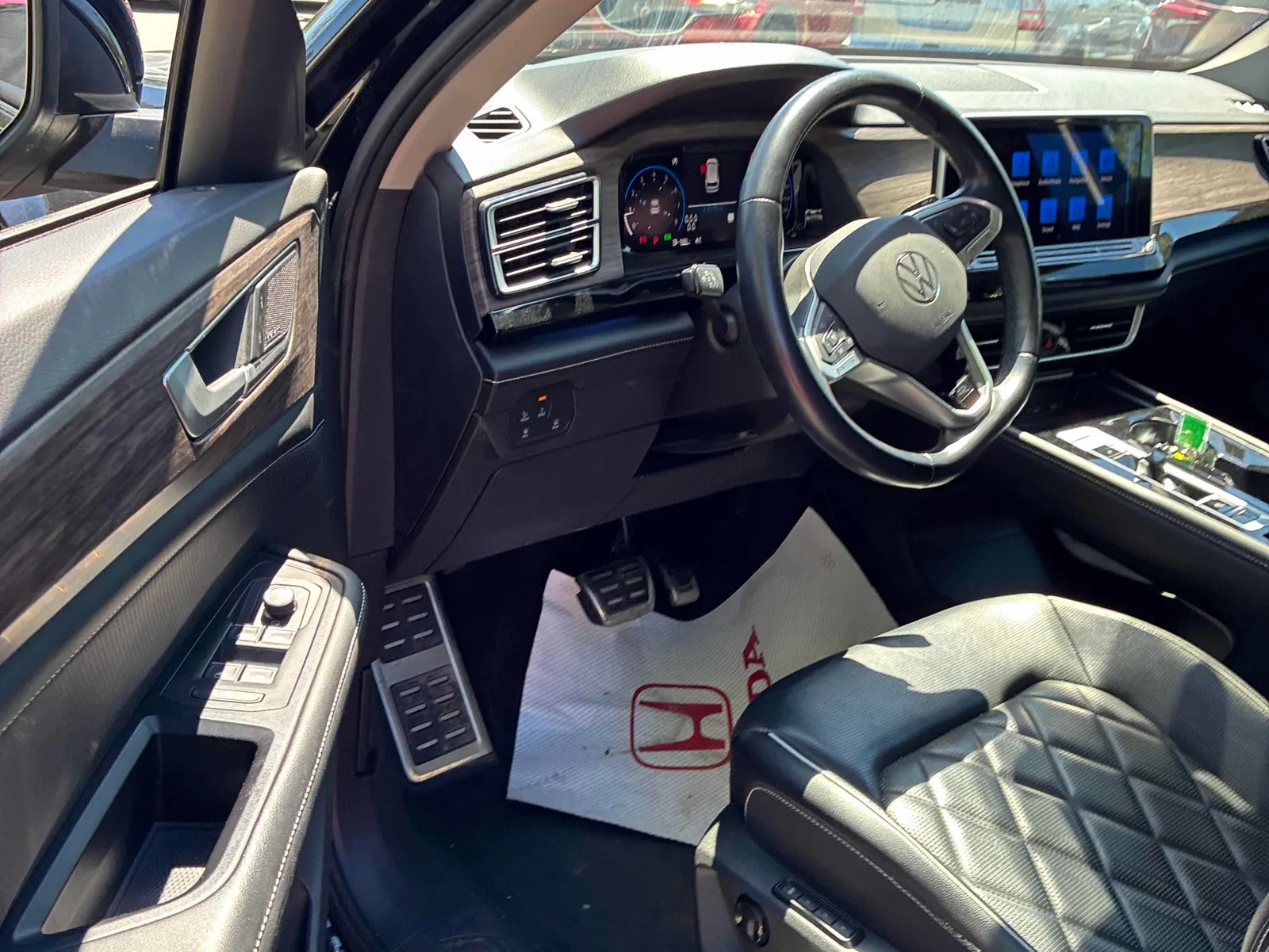 Interior driver side