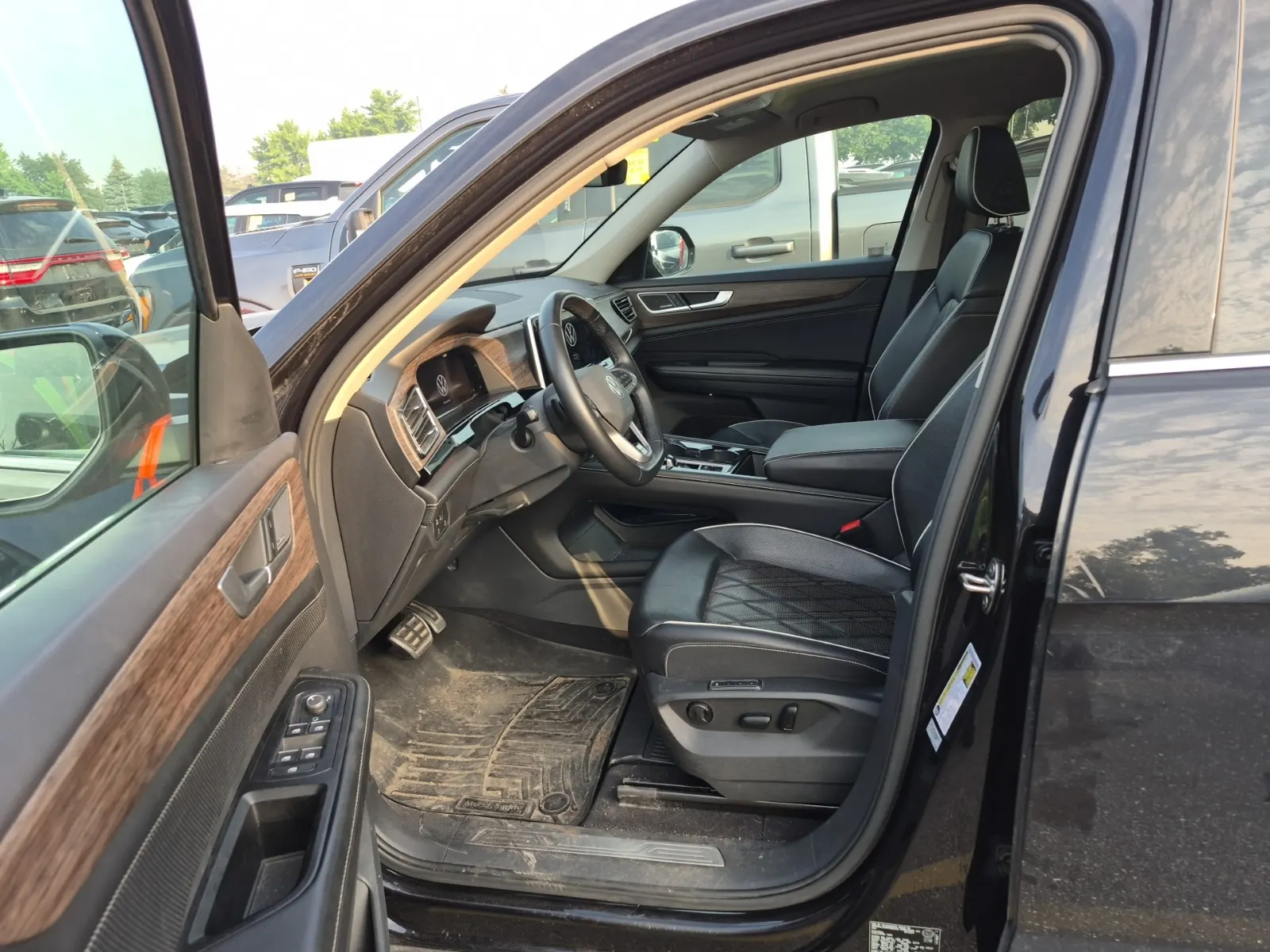 Interior driver side