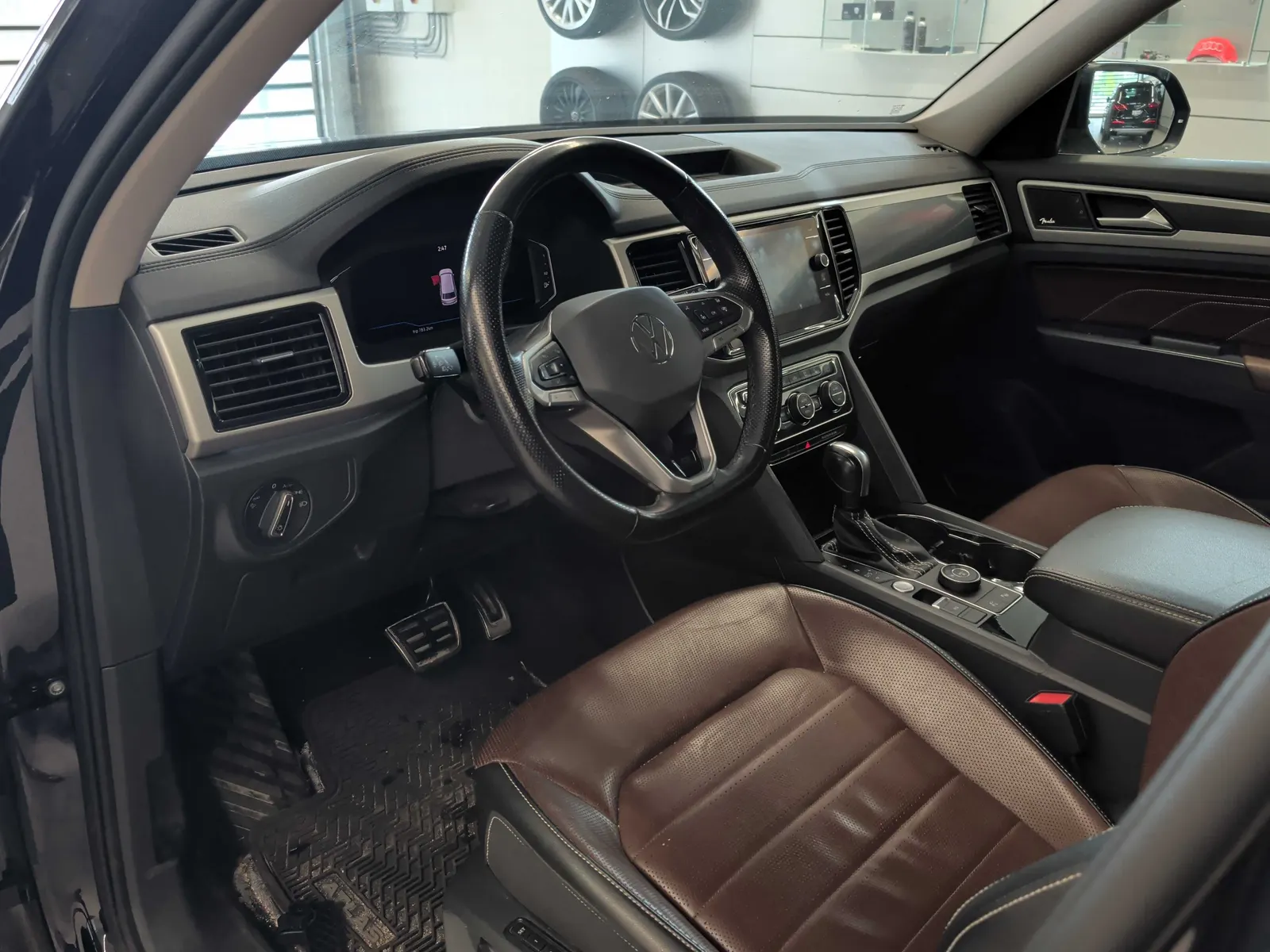 Interior driver side