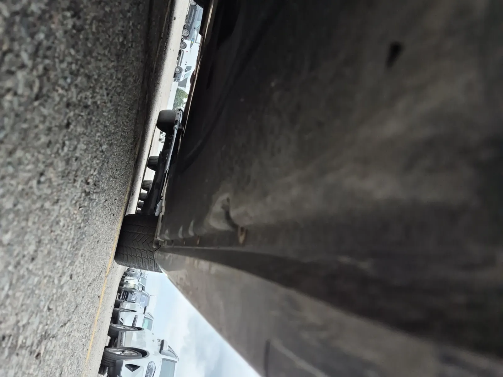 Undercarriage - Driver Photo