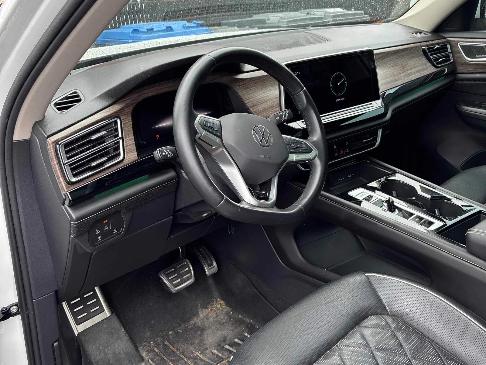 Interior driver side