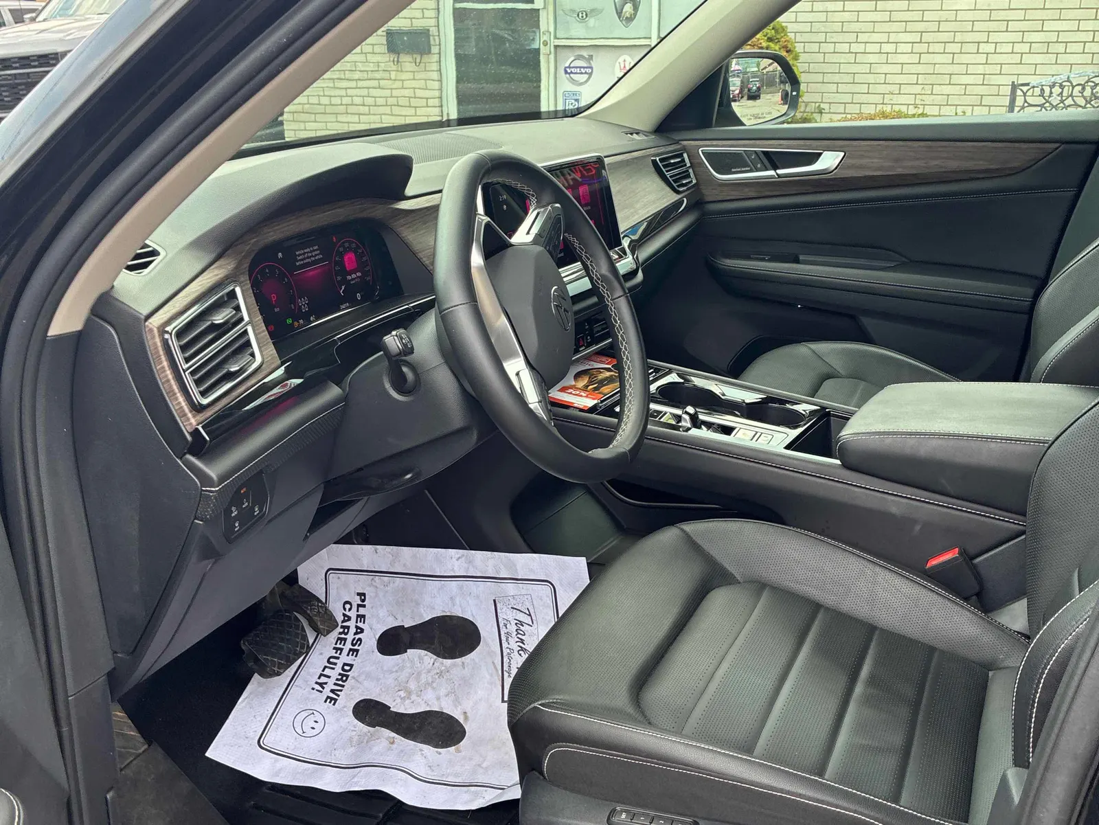 Interior driver side