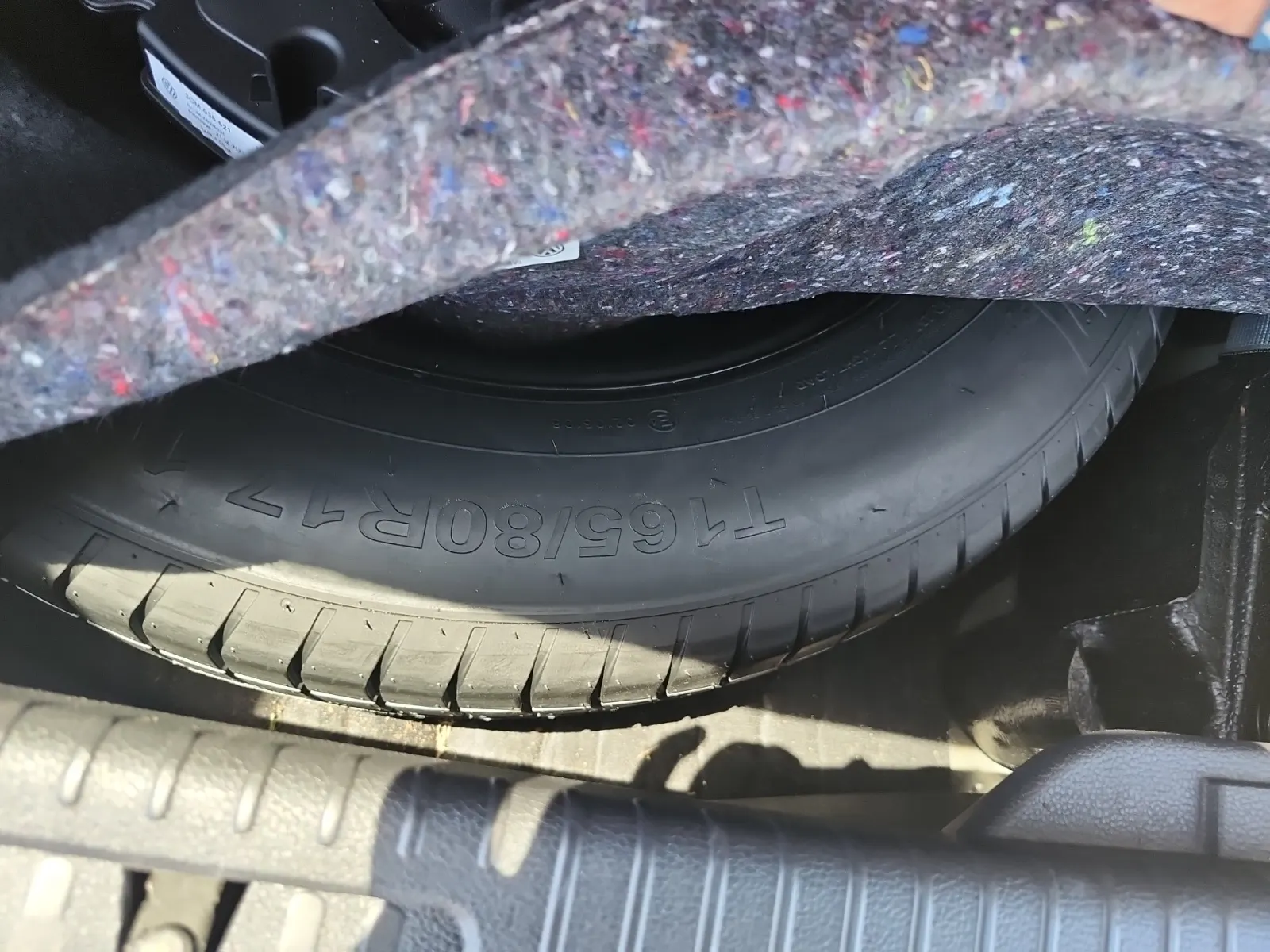 Spare Tire & Wheel Photo