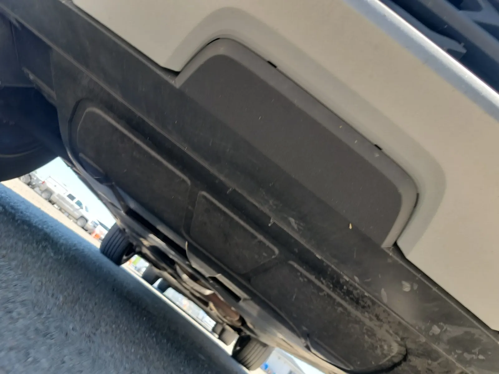 Undercarriage - Front Photo