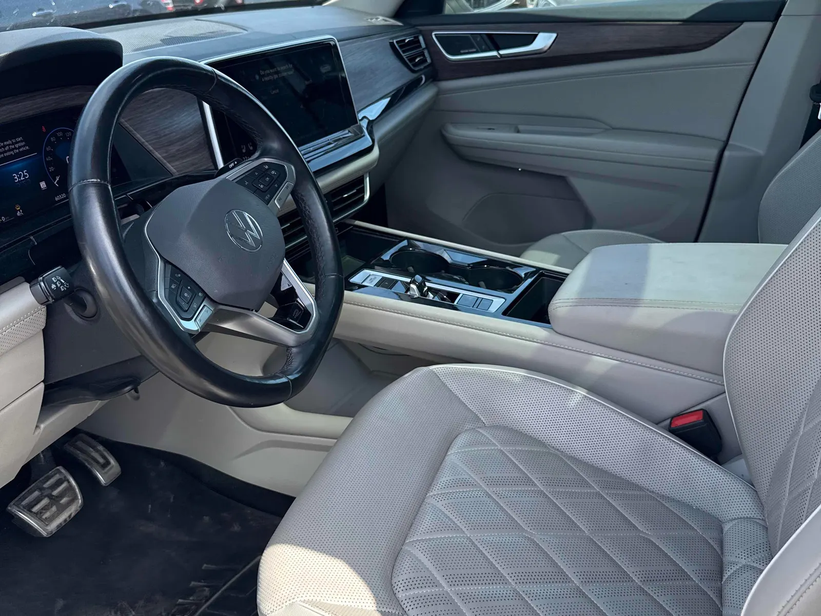 Interior driver side
