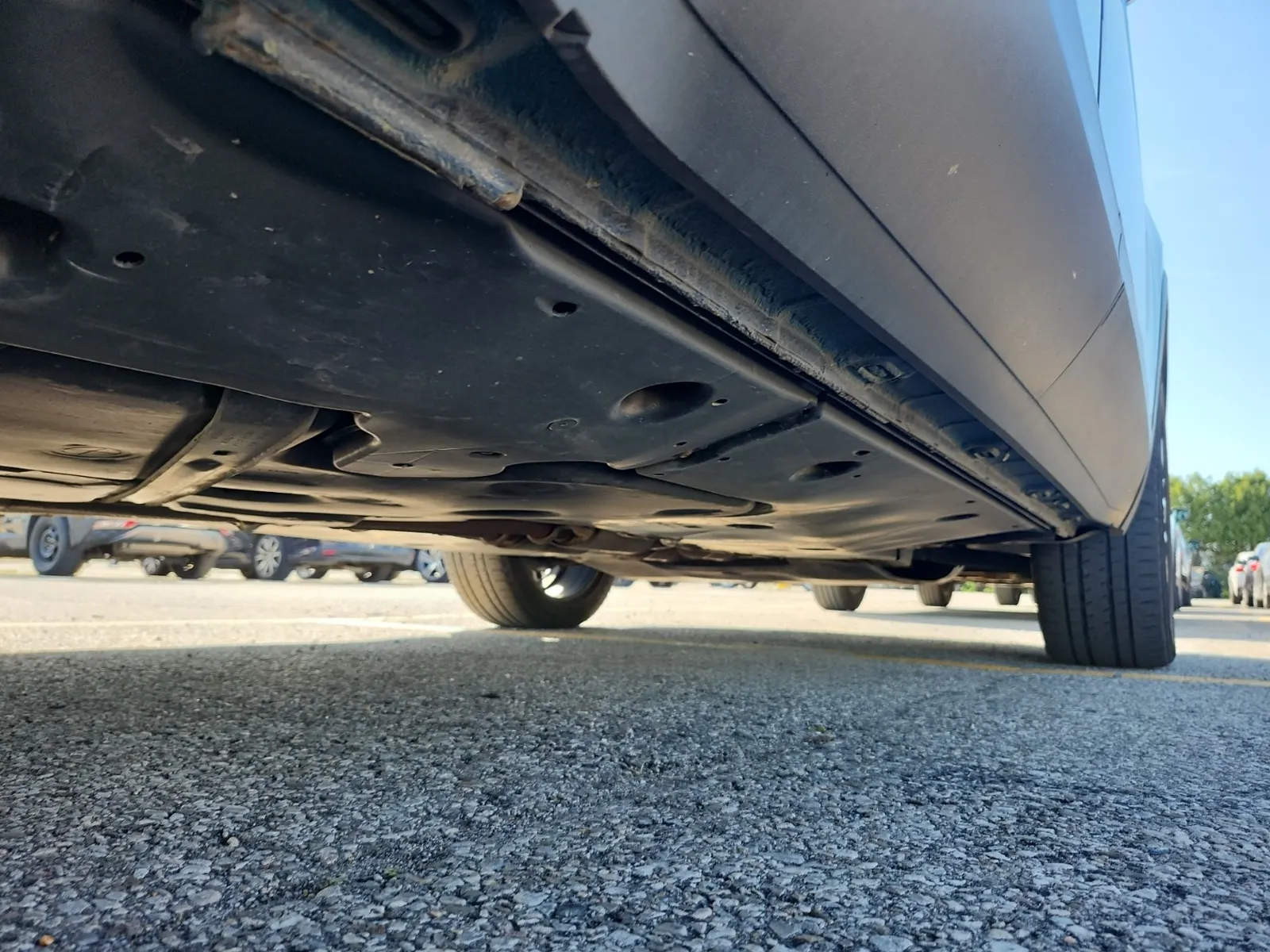 Undercarriage - Passenger Photo