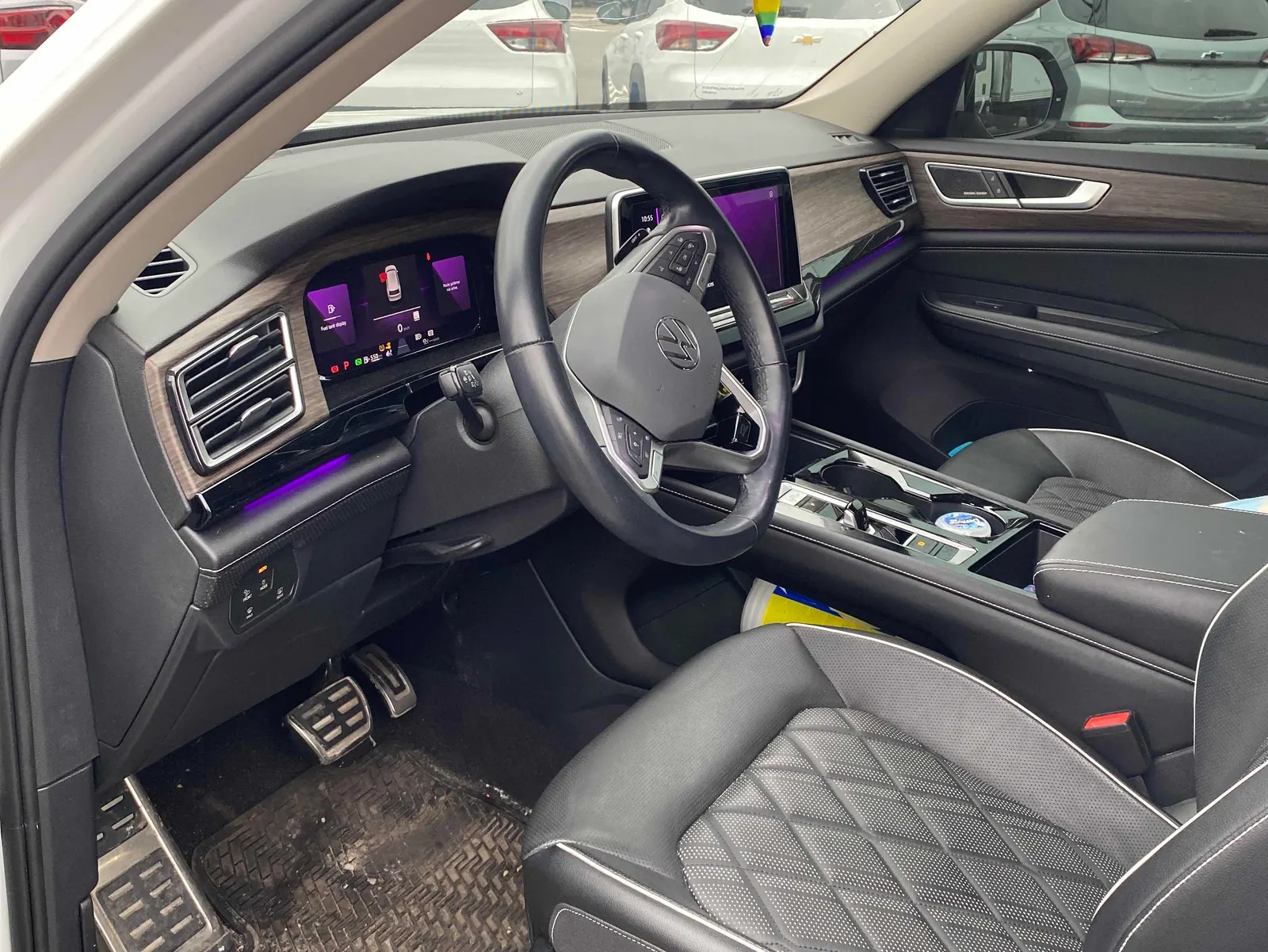 Interior driver side