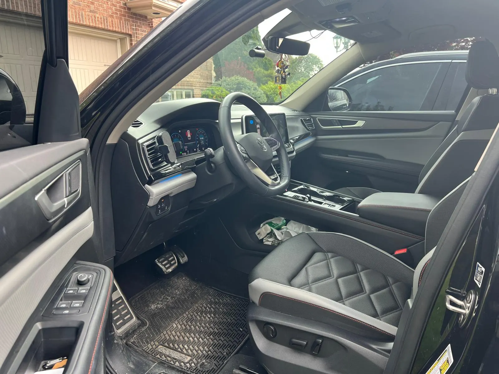 Interior driver side