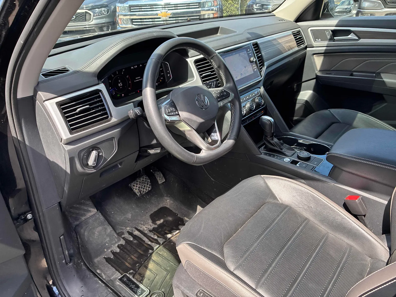 Interior driver side