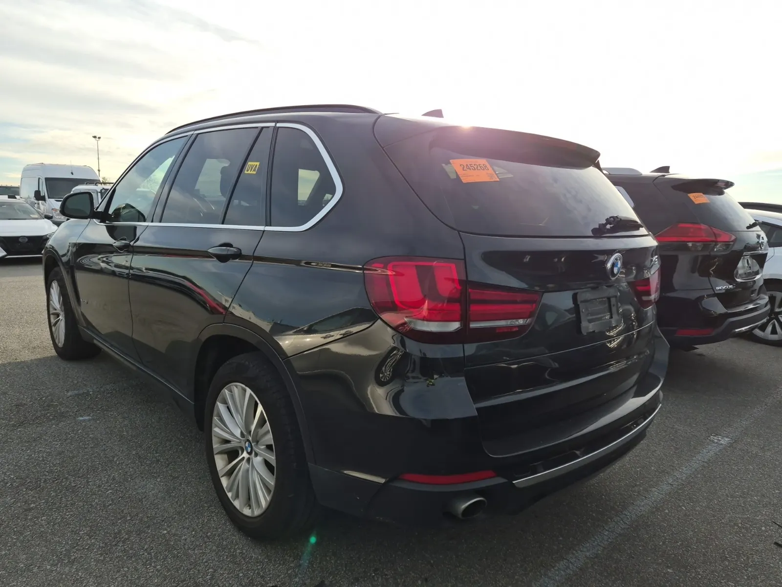 Driver Rear 3/4 Photo