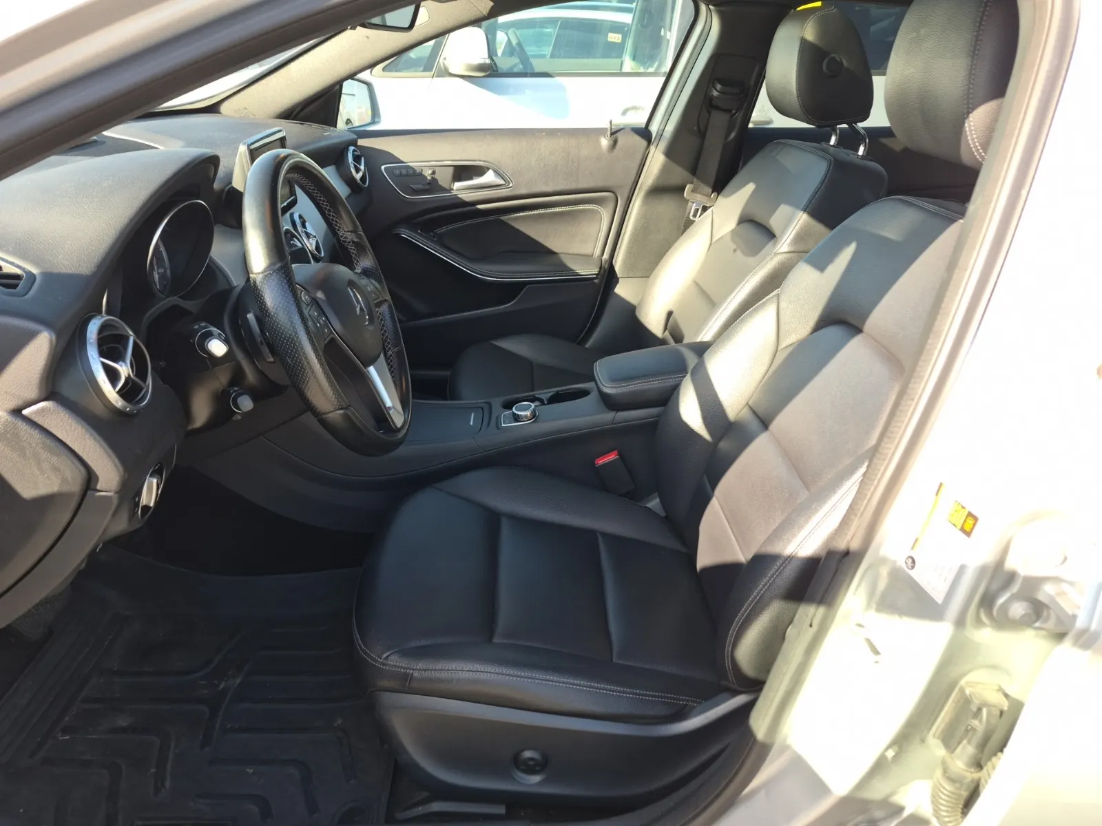 Front Interior Photo