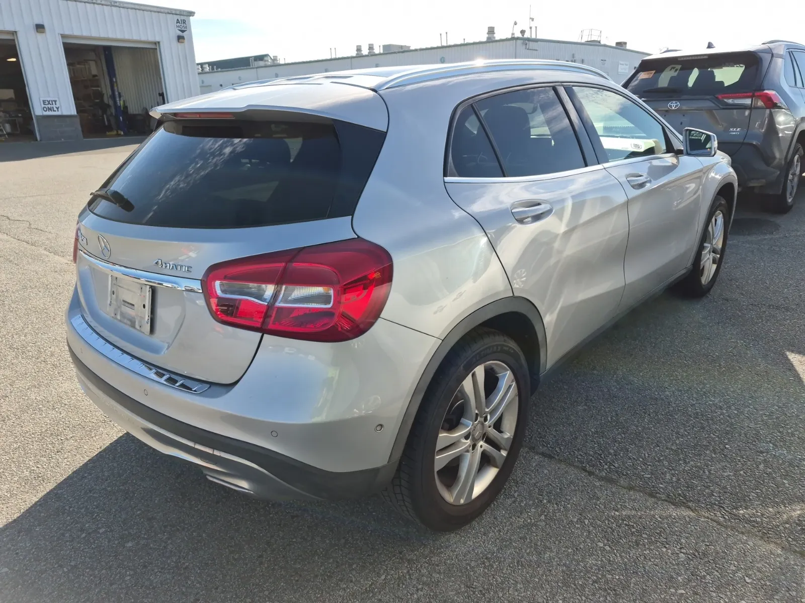 Passenger Rear 3/4 Photo