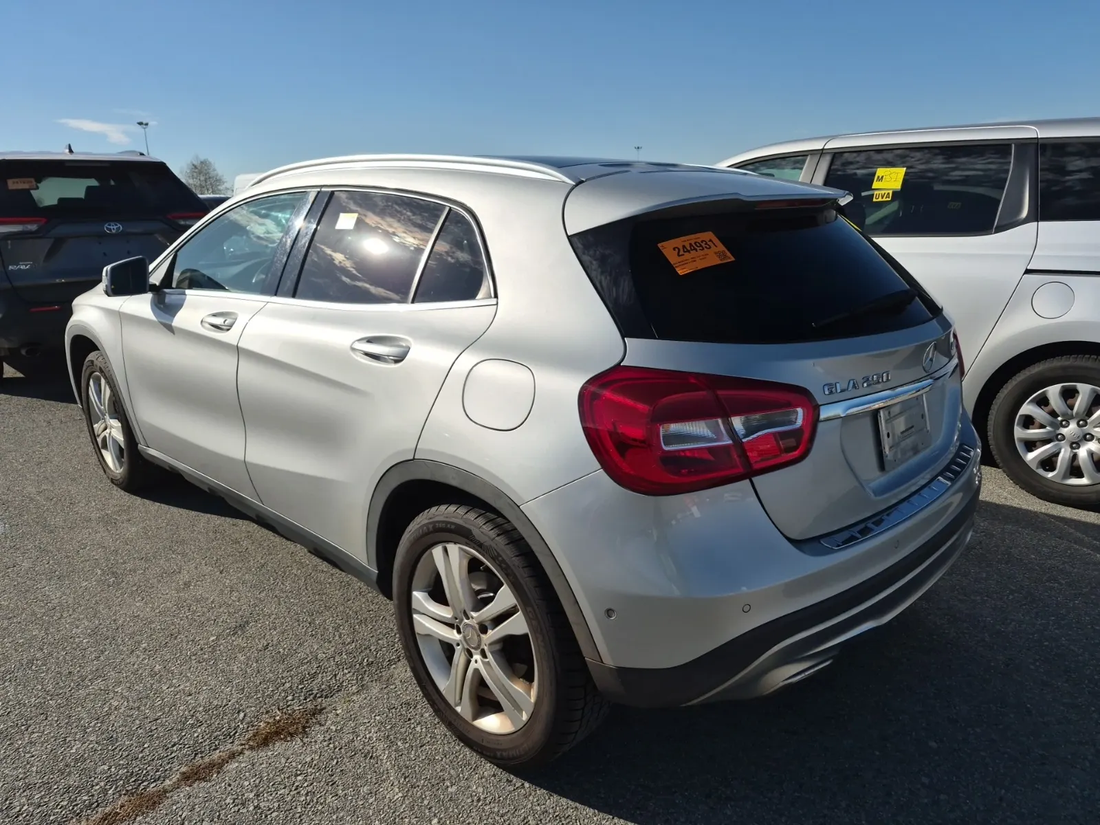 Driver Rear 3/4 Photo